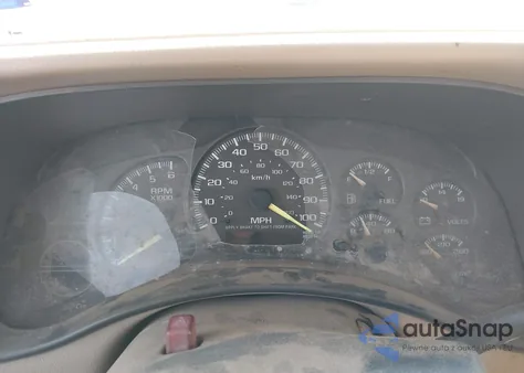 2001 Chevrolet Suburban 1500 Lt z USA, uszkodzony, nr VIN 3GNFK16T71G211700